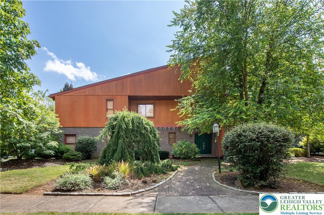 Property Photo: 3908 Short Hill Drive PA 18104