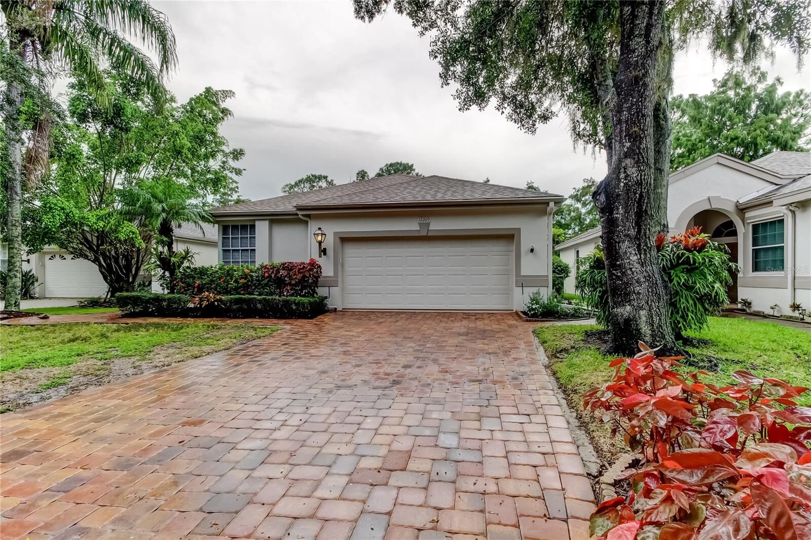 Property Photo: 12209 Glencliff Circle FL 33626