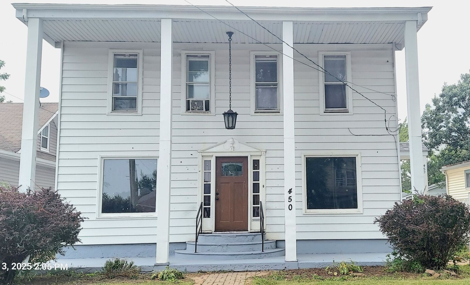 Property Photo:  450-452 Seminary Avenue  IL 60505 