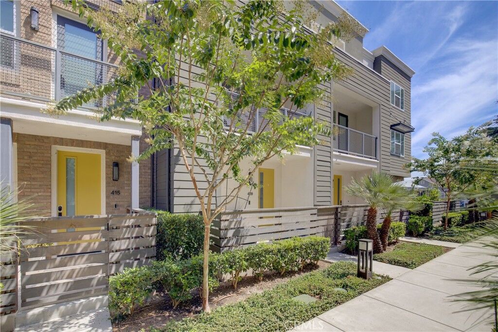 Property Photo:  409 Falcon Place  CA 91723 