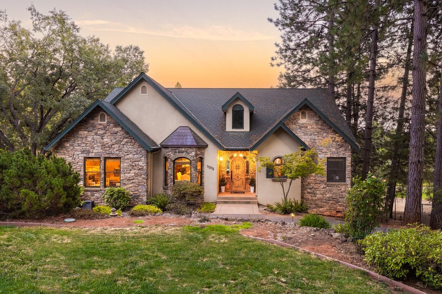 Property Photo:  11575 Bernadine Court  CA 95949 