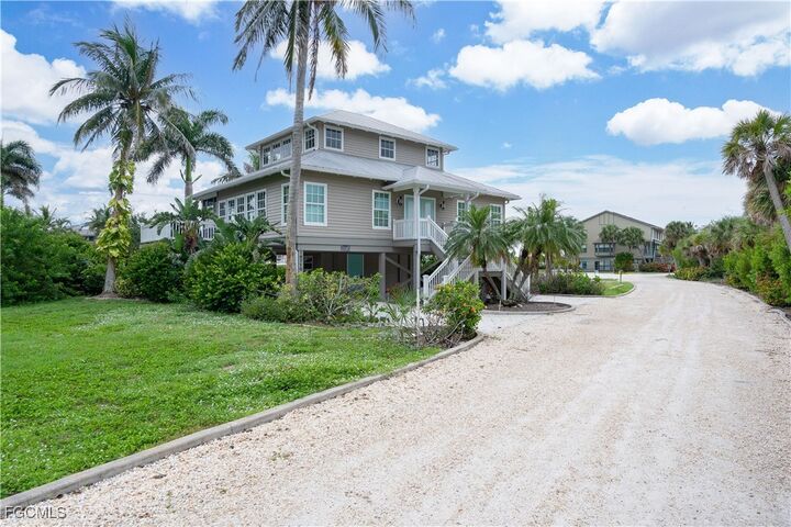 Property Photo: 16710 Bocilla Island Club Drive FL 33922