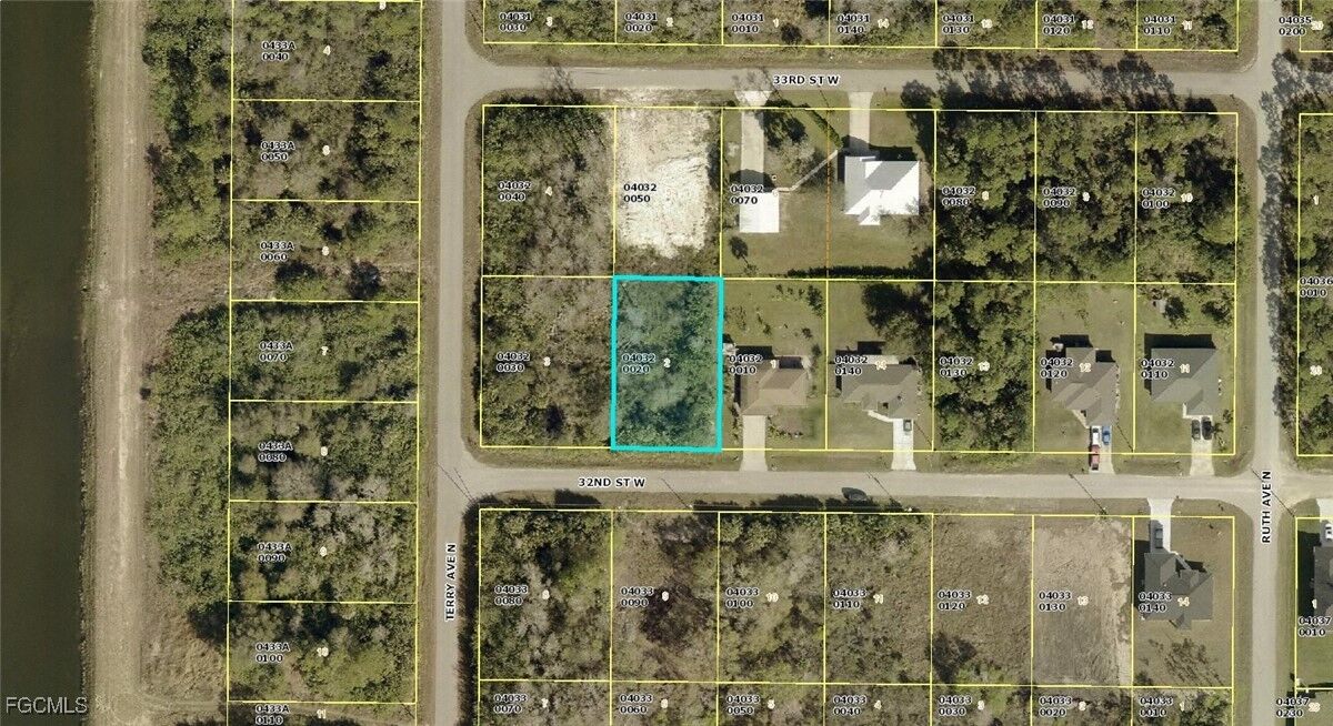 Property Photo:  3310 32nd Street W  FL 33971 