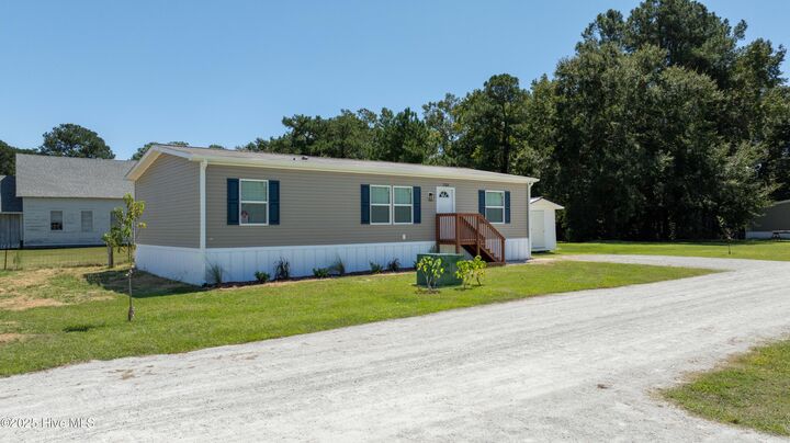 Property Photo:  1118 D Old Tar Landing Road  NC 28540 