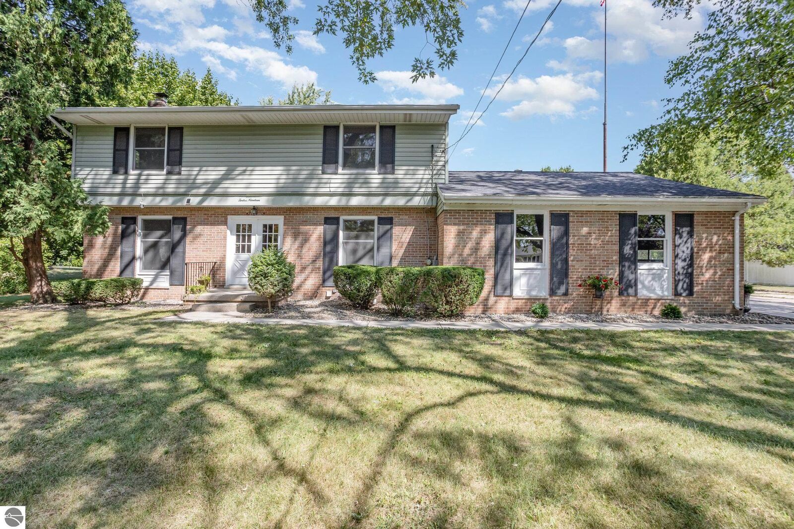 Property Photo: 1219 Fairfield Drive MI 48858
