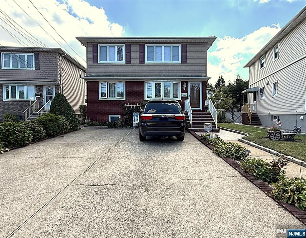 Property Photo: 682 Valley Brook Avenue 2 NJ 07071