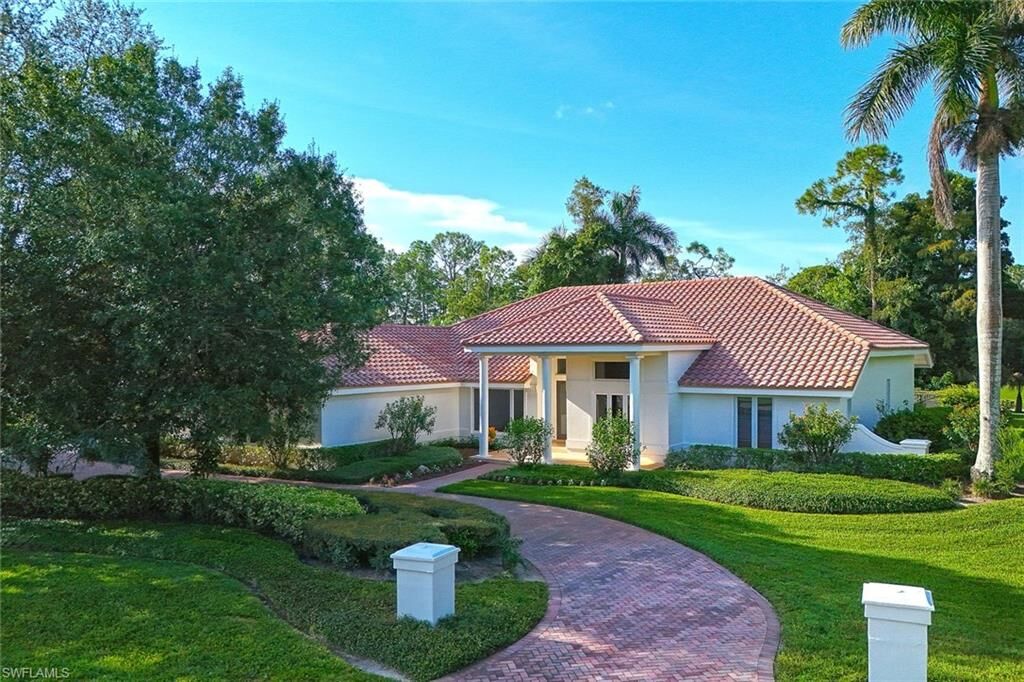 Property Photo:  4502 Silver Fox Dr  FL 34119 