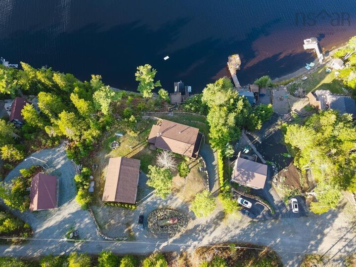 169 Cockscomb Lake Drive — photo 1