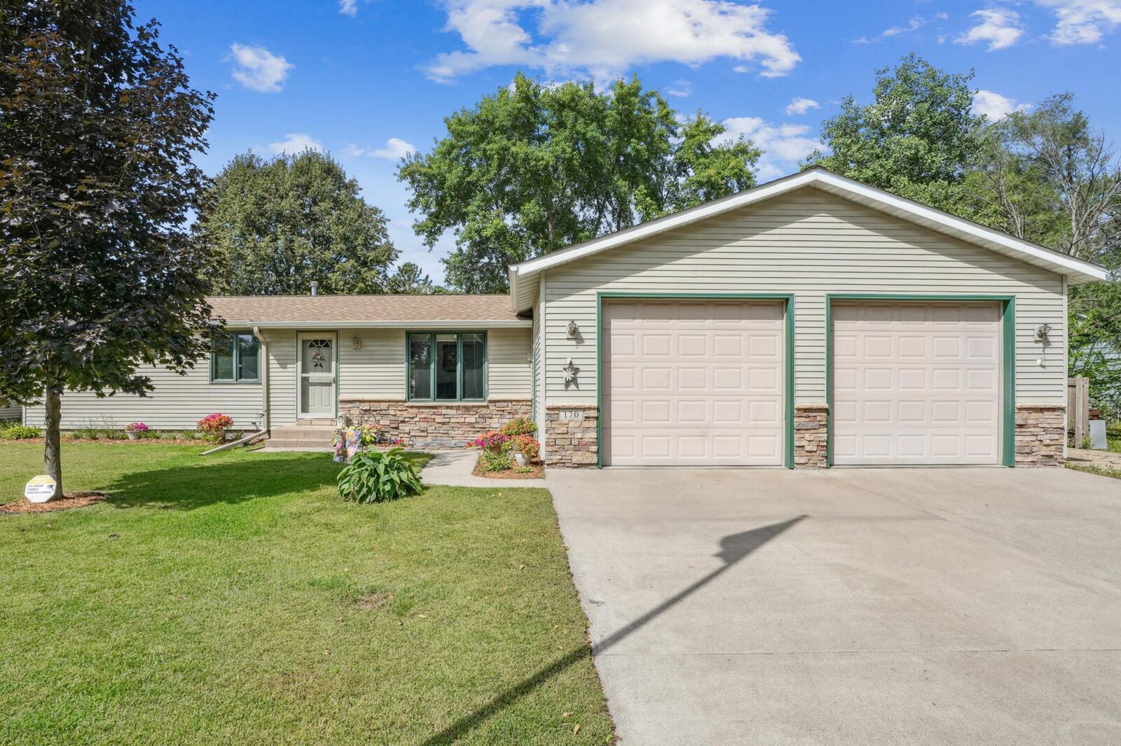 Property Photo: 170 Mississippi Street WI 54021