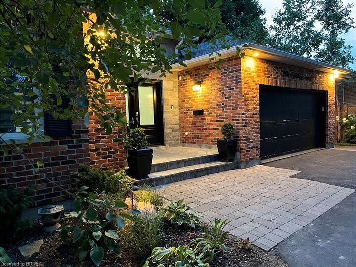206 Fiddler'S Green Road  Ancaster ON L9G 1W6 photo