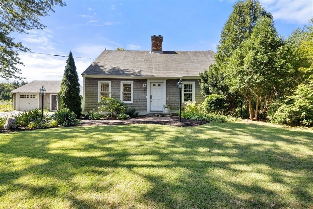 Property Photo:  261 Gardner St  MA 02043 