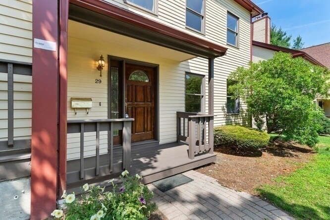 Property Photo:  29 Cottage St 29  MA 02464 