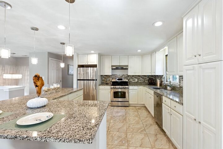 Property Photo:  94 Kensington St  MA 02184 