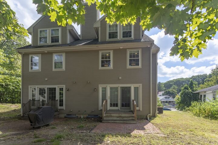 Property Photo: 1077 Boylston St 1077 MA 02161