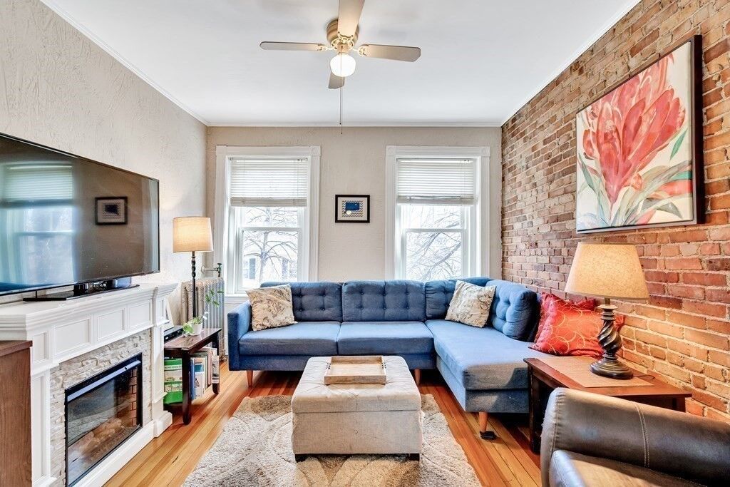 Property Photo: 6 Perry St. 6 MA 02446