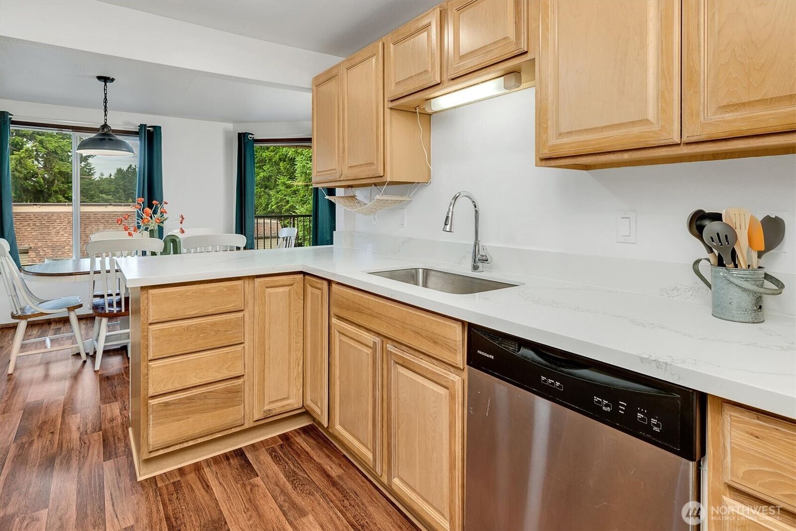 Property Photo: 921 Pershing Ave 101 WA 98312