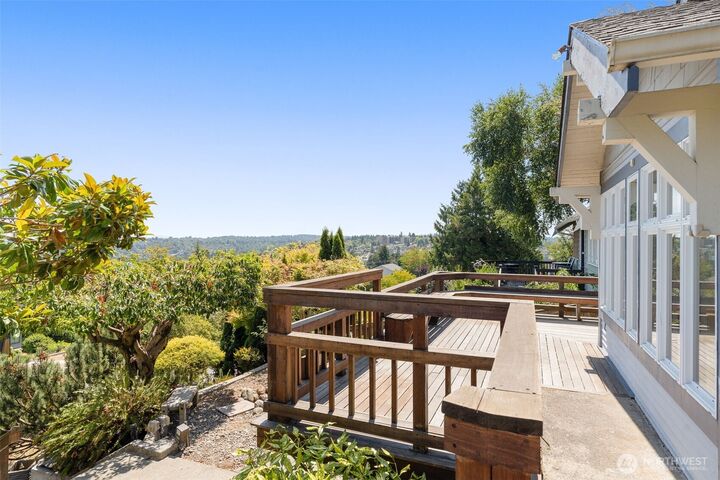 4017  39th Avenue SW  Seattle WA 98116 photo