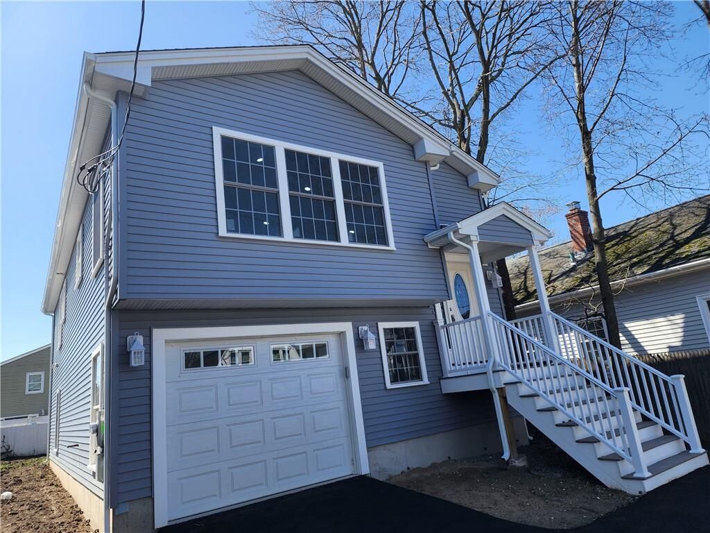 Property Photo:  68 Westwood Avenue  RI 02905 