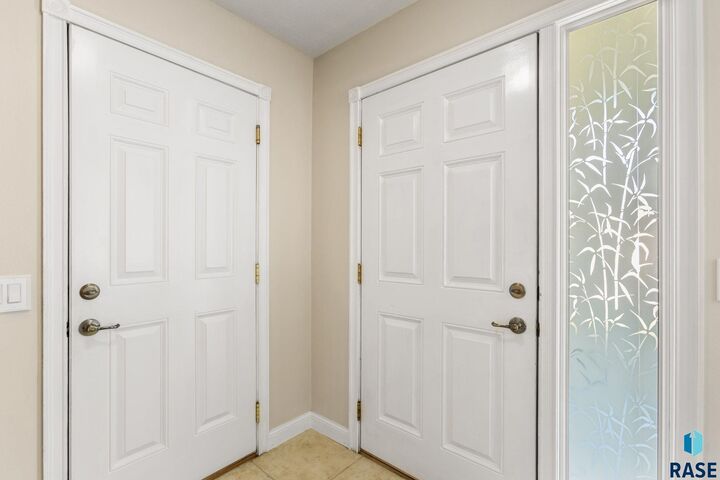 Property Photo: 1605 E 62nd St SD 57108