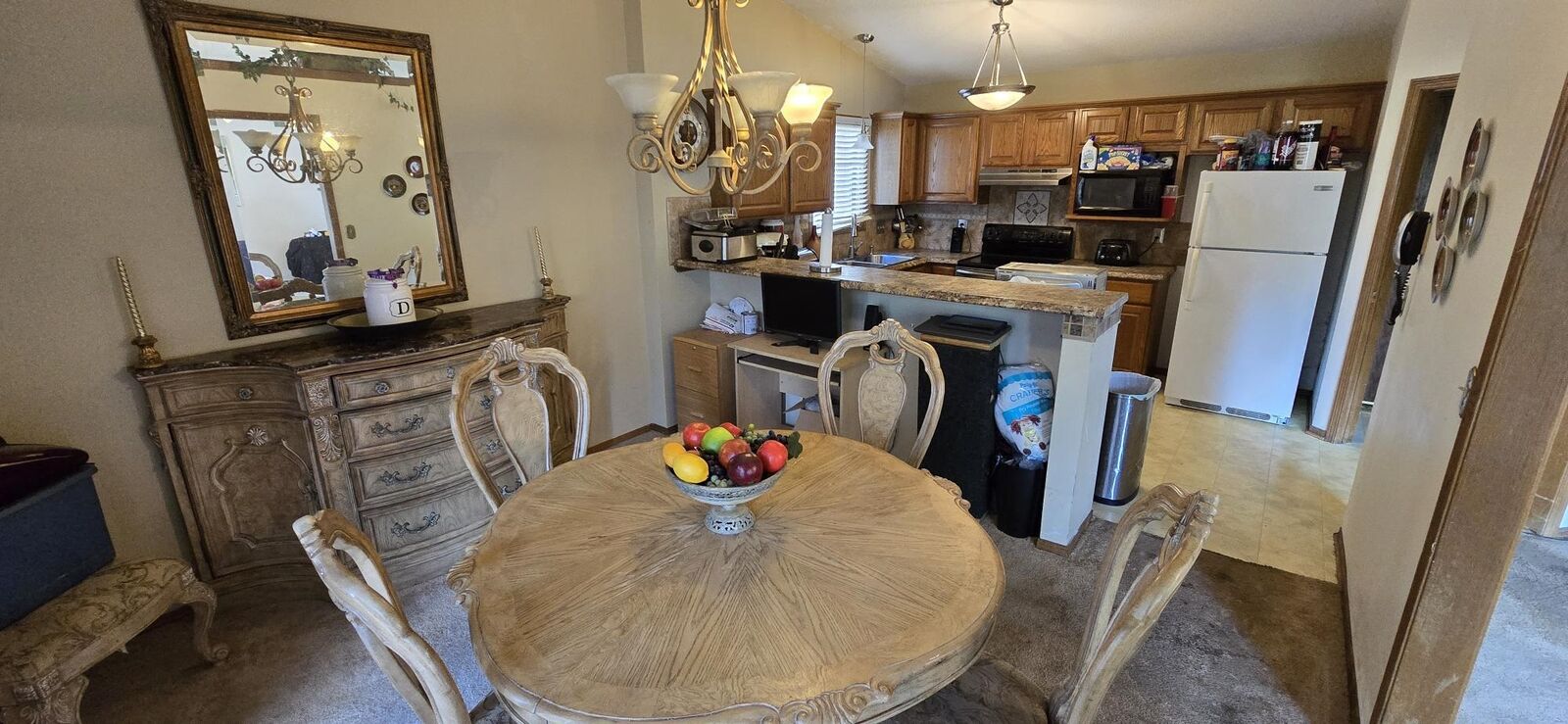 Property Photo:  2530 N Crestline Ct  KS 67205 