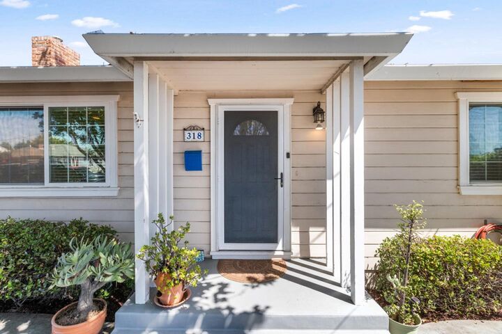 Property Photo: 318 Doris Avenue CA 95127