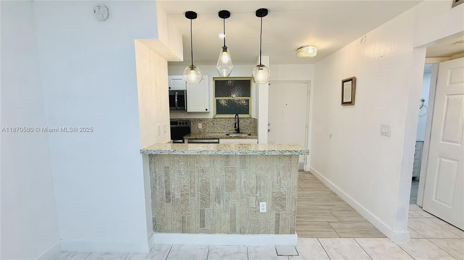 Property Photo: 13101 Memorial Hwy 104 FL 33161