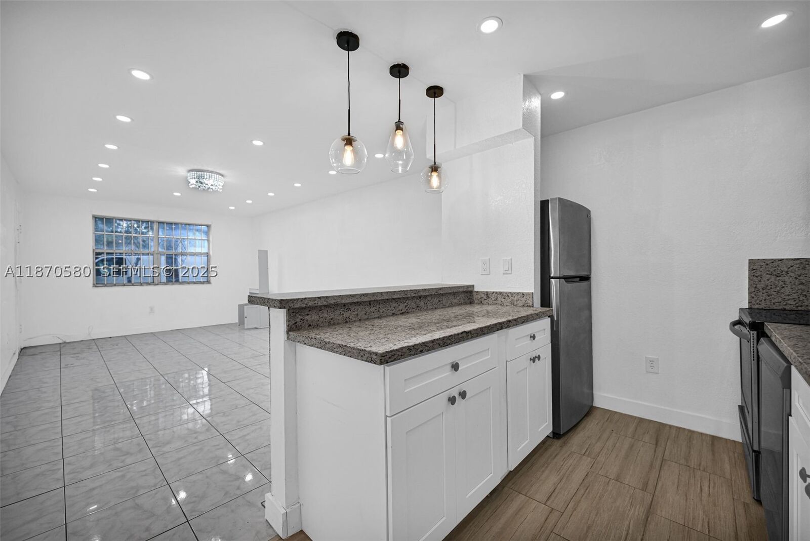 Property Photo: 13101 Memorial Hwy 104 FL 33161