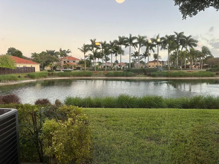 Property Photo: 1555 NE 33rd Rd 104-2 FL 33033