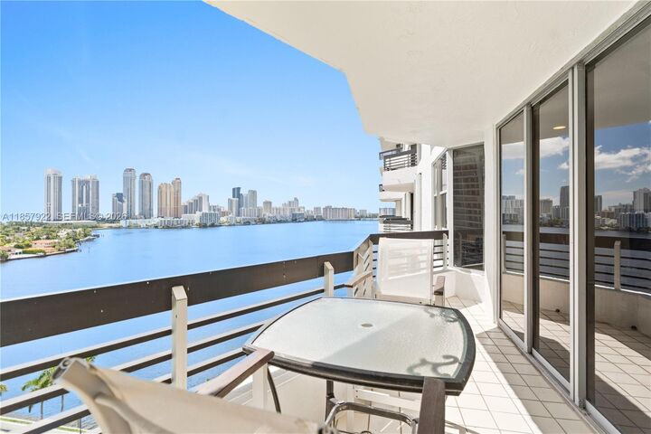 Property Photo:  3600 Mystic Pointe Dr 1616  FL 33180 