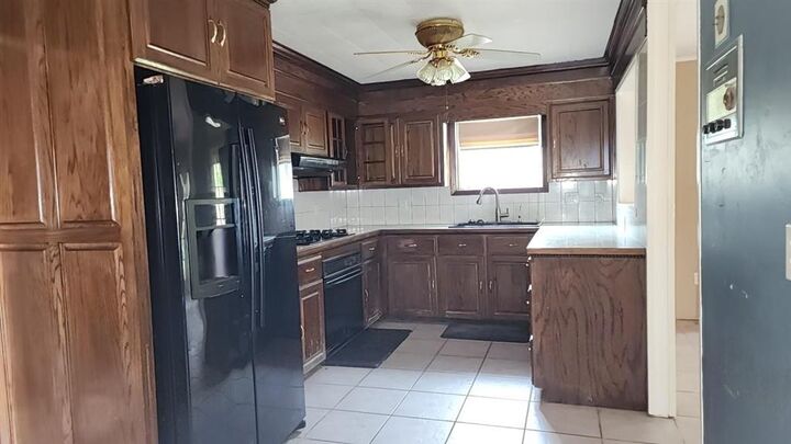 Property Photo:  4511 Young Lane  LA 70605 