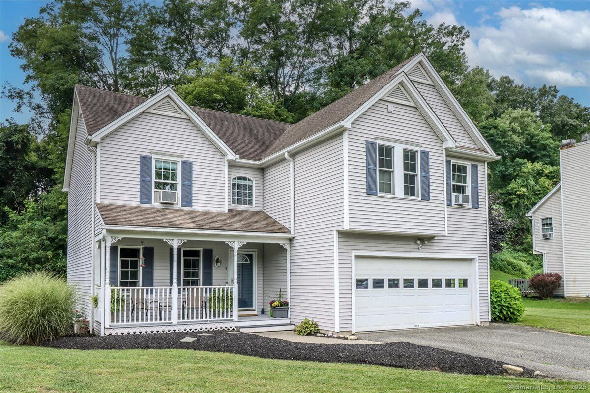 Property Photo: 5 Tanglewood Lane CT 06776
