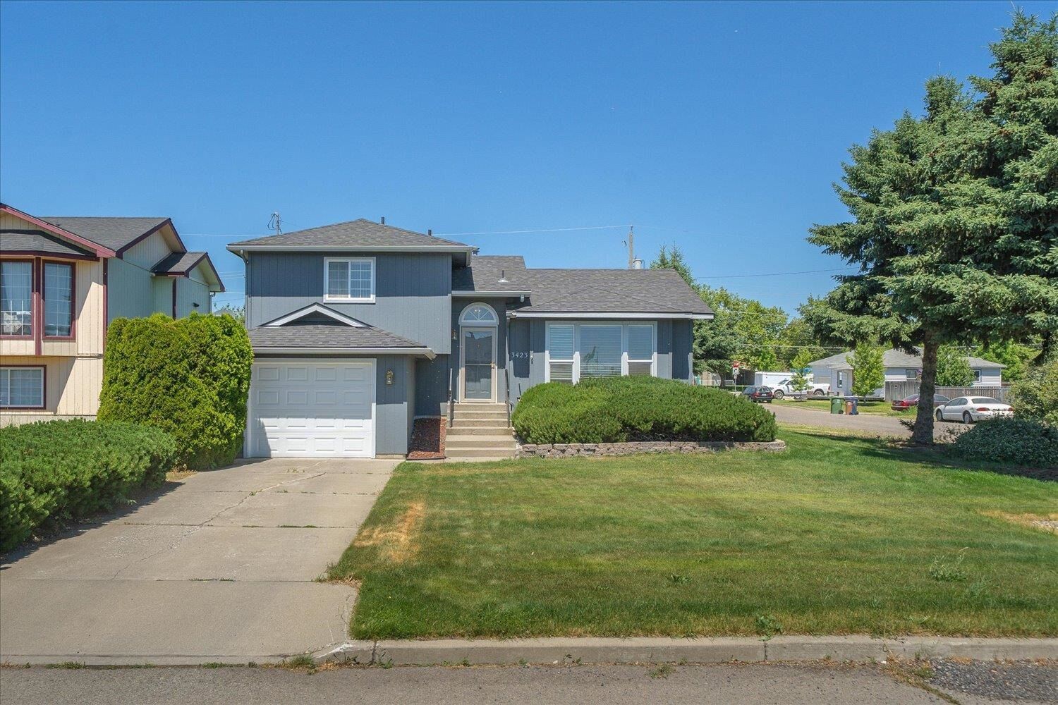 Property Photo: 3423 E Fairview Ave WA 99217