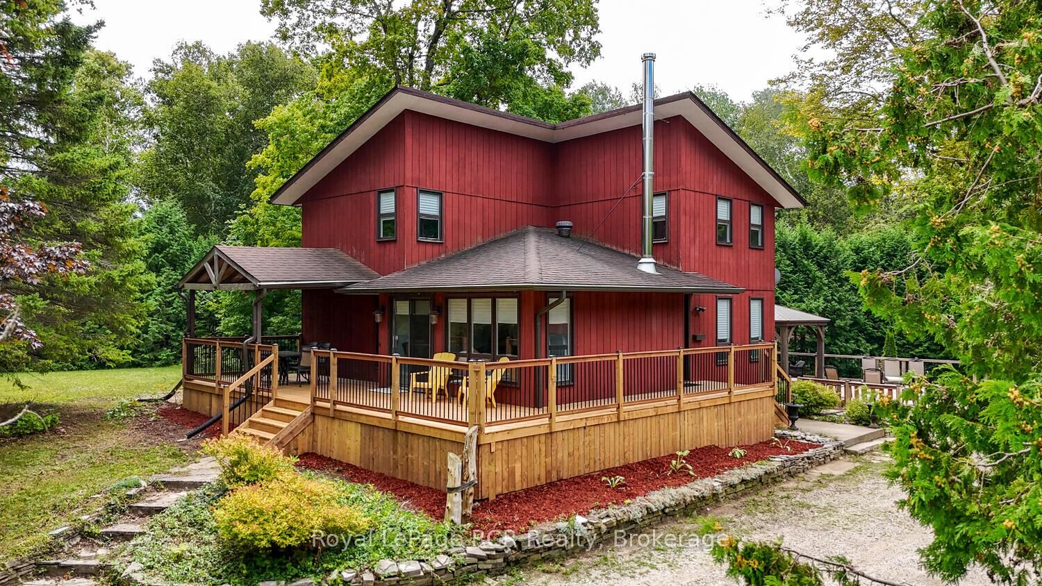 Property Photo:  340 Bryant Street  ON N0H 2T0 