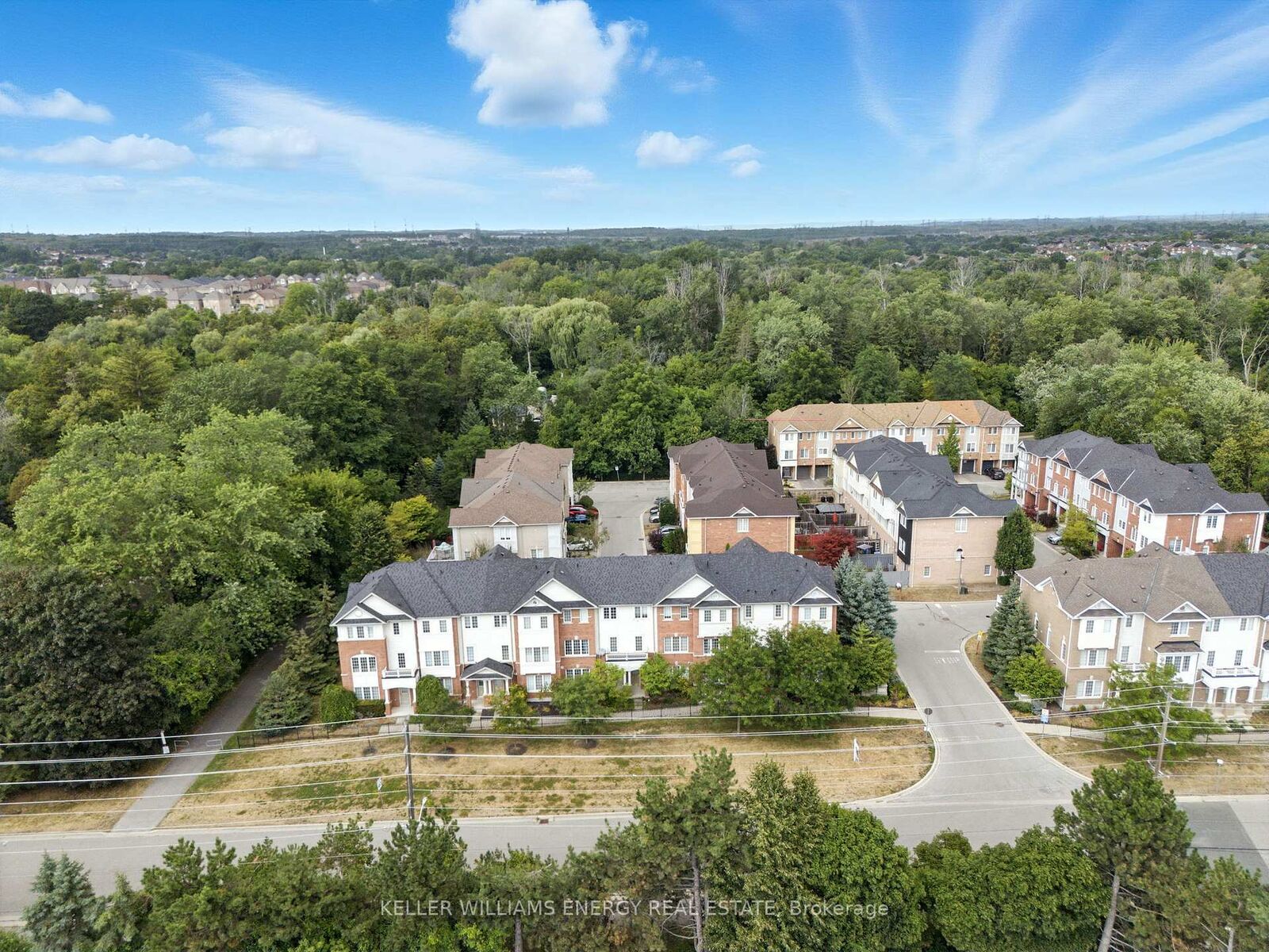 Photo de la propriété: 1790 Finch Avenue 15 ON L1V 0A1