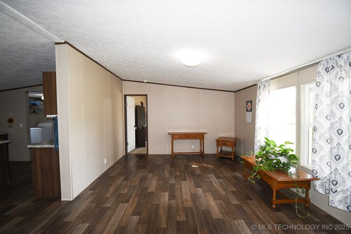 Property Photo: 40280 S 4542 Road OK 74941