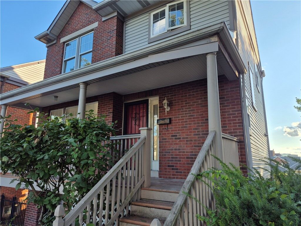 Property Photo:  517 Arthur St  PA 15219 