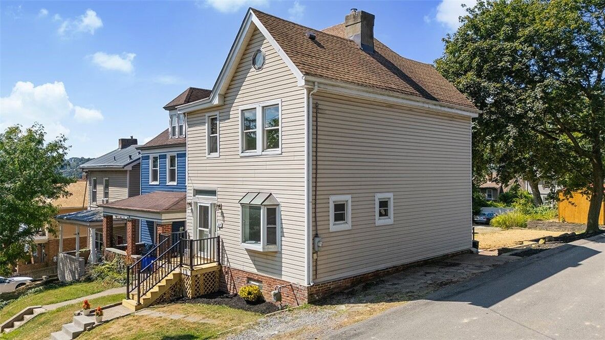 Property Photo:  217 Pennsylvania Ave  PA 15202 