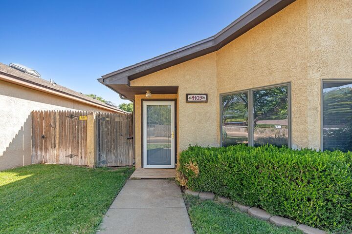 Property Photo: 4109 Seville Drive TX 79121-1849