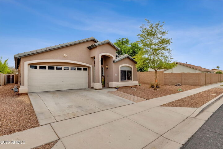 Property Photo:  4931 W Desert Drive  AZ 85339 