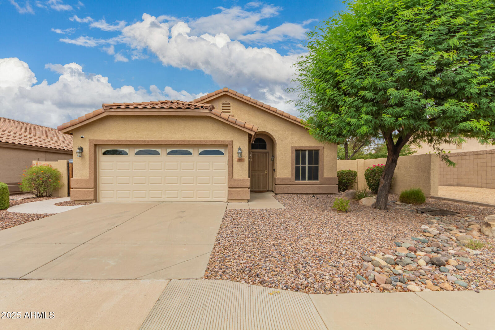 Property Photo: 6954 W Juniper Avenue AZ 85382