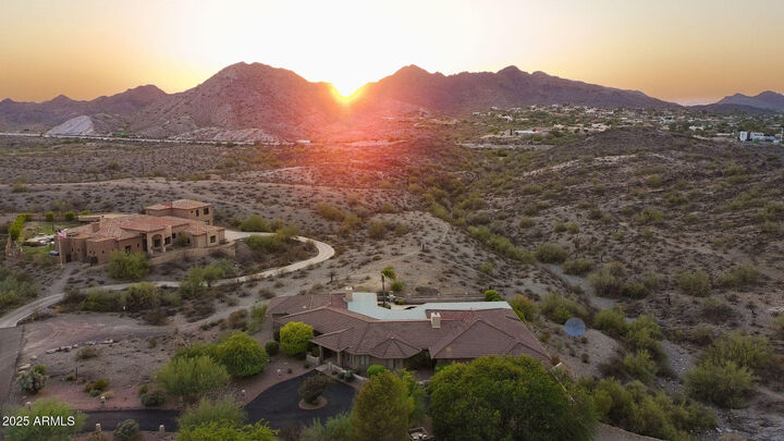 Property Photo: 8780 N Arroya Grande Drive AZ 85028