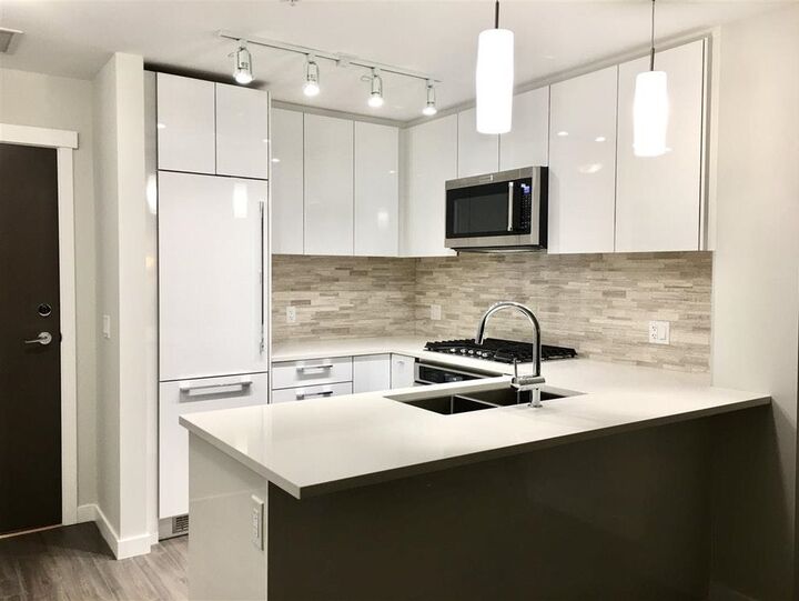 Property Photo: 9551 Alexandra Road 415 BC V6X 0S6