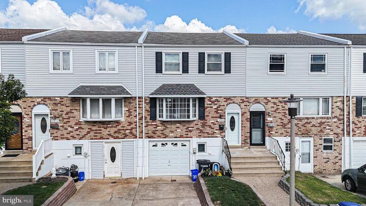 3300 Ashfield Lane  Philadelphia PA 19114 photo