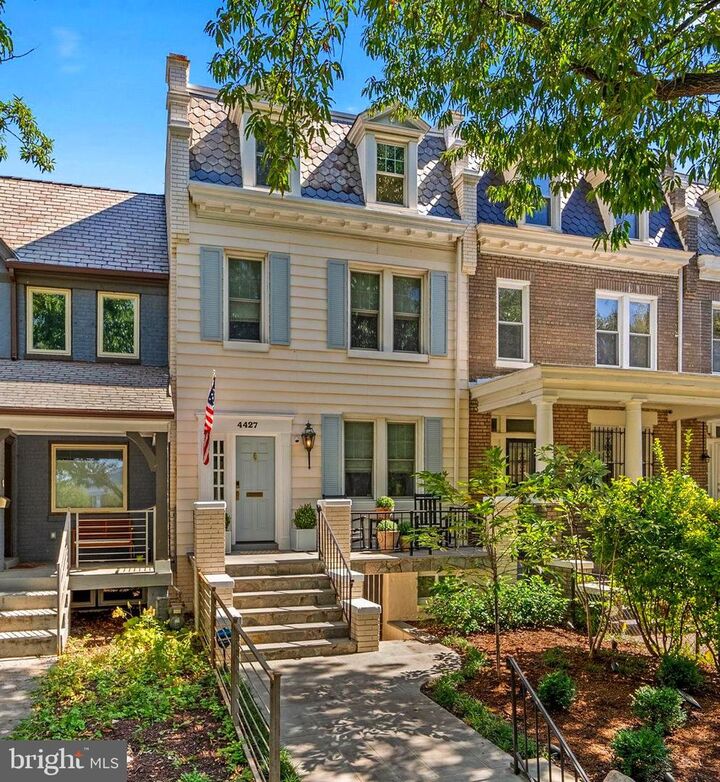 Property Photo: 4427 Iowa Avenue NW DC 20011