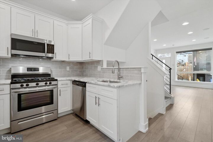 1924 N Orianna Street  Philadelphia PA 19122 photo