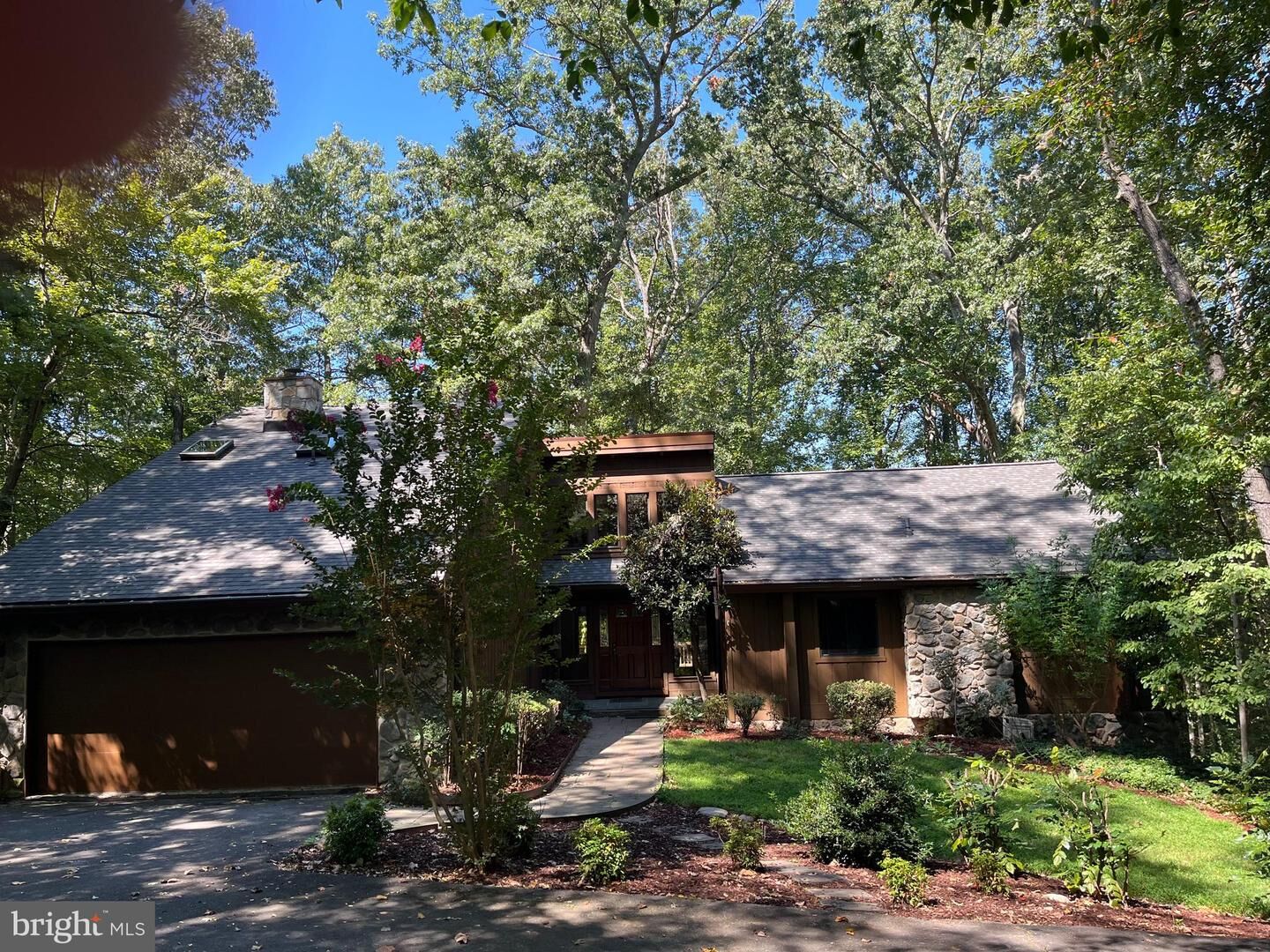 Property Photo:  2507 Hollybrook Place  VA 22124 