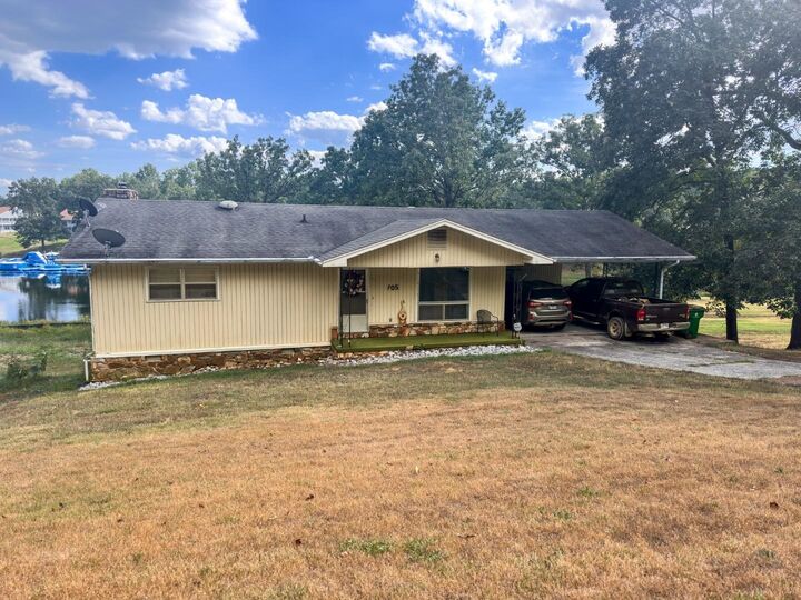105 Emerald Lane  Horseshoe Bend AR 72512 photo