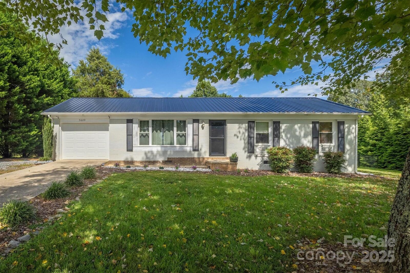 Property Photo: 5029 Scott Road NC 28655