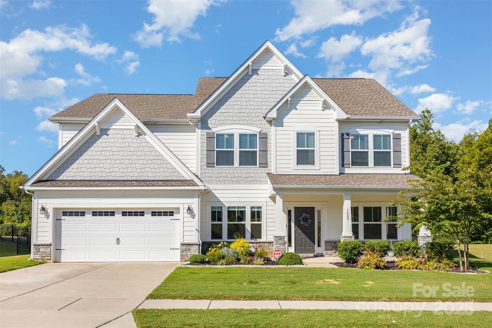 Property Photo:  1409 Brooksland Place  NC 28173 