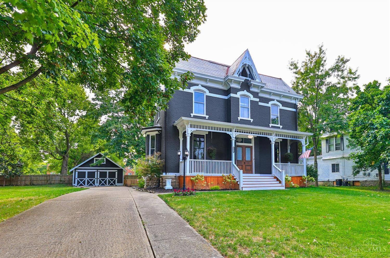 Property Photo: 8410 Curzon Avenue OH 45216